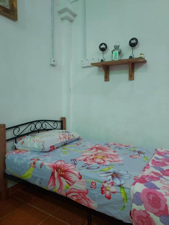 Room 345 Кота Бару Екстериор снимка
